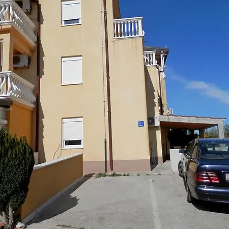 Apartamento Apartment Tucak *