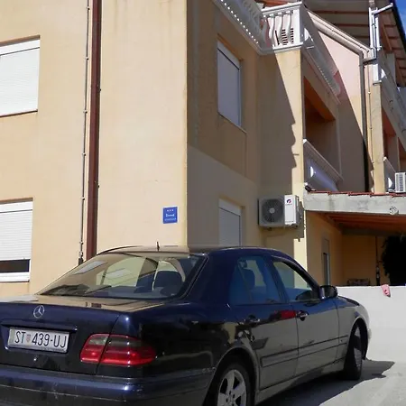 Apartamento Apartment Tucak *