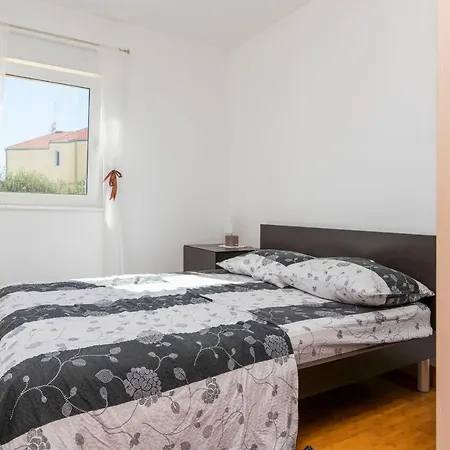 Apartment Tucak * Rogoznica (Sibenik-Knin)
