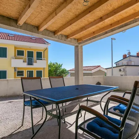 Apartamento Apartment Tucak